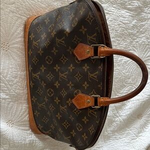 Louis Vuitton Brown Briefcase with Iconic Monogram
